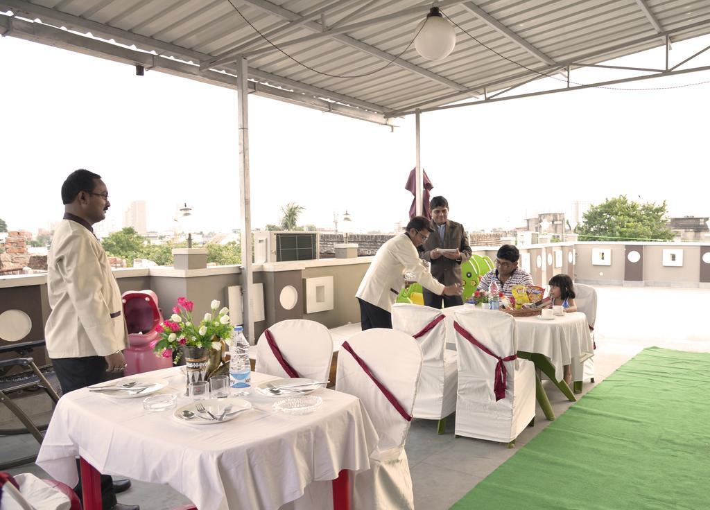 כלכותה Ghosh Villa Guest House מראה חיצוני תמונה